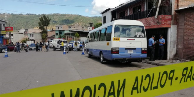 Transportistas piden investigación de muertes