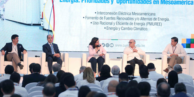 Empresarios apuestan a la apertura del mercado de energía en Mesoamérica