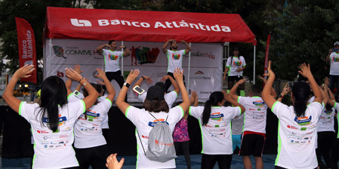 1er Zumbatón de Fundación Convive Mejor en parque "solidaridad del Trapiche 