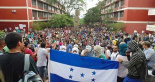 Universitarios inician movilizaciones exigiendo la renuncia del gobernante hondureño