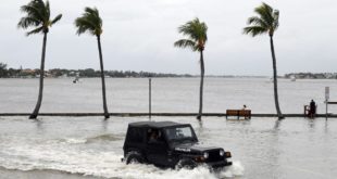 Dorian deja lluvias y fuertes vientos en la costa sureste de EEUU