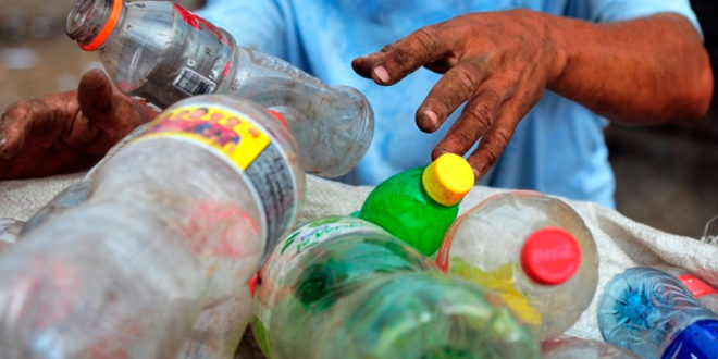 Honduras reducirá consumo de plásticos de un solo uso