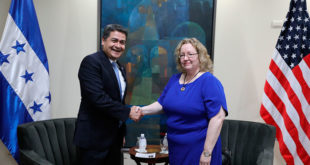 Presidente Hernández recibe nueva encargada de Negocios de Embajada de EEUU