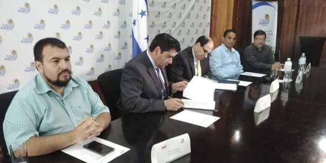 RNP Y TSC firman convenio de cooperación interinstitucional