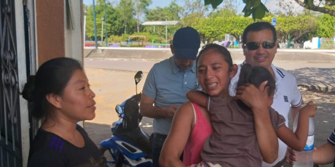 Niña desaparecida en caravana se reencuentra con su madre en México