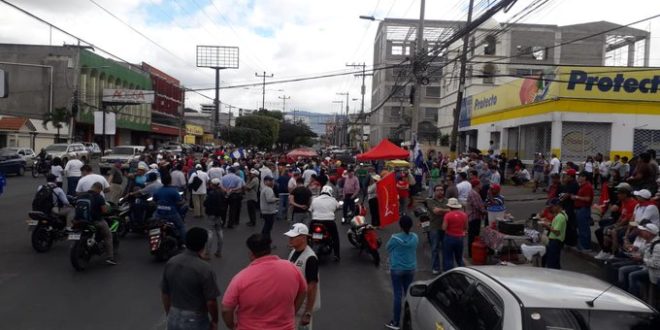 Hondureños protestan en apoyo a la continuidad de la MACCIH