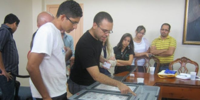 UNAH usará por primera vez el voto electrónico en comicios estudiantiles