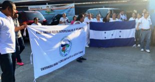 Permanece por tercer día paro de labores de enfermeras en Honduras