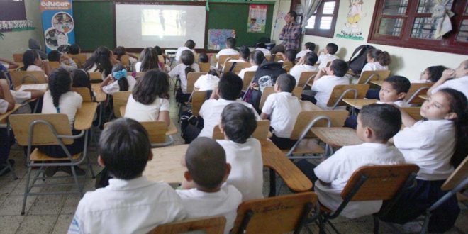 Más de dos millones de niños inician año escolar 2020 a nivel nacional