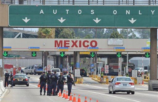 EEUU analiza cerrar fronteras con México por causa del coronavirus