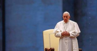 El Papa Francisco bendice al mundo y llama a la reflexión en medio de la pandemia