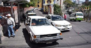 Coronavirus: Taxistas piden autorización para trabajar durante la cuarentena