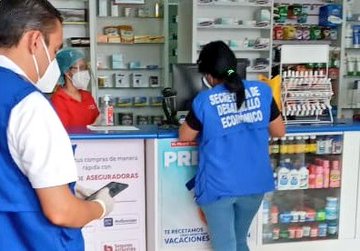 Ministerio Público destruye 243 productos vencidos de farmacias y mercaditos