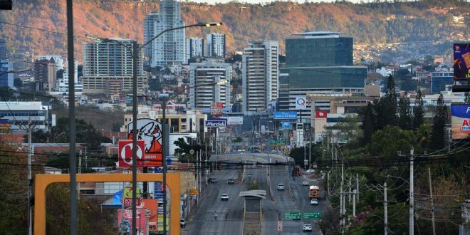 Exdecano de Medicina propone extender cuarentena por lo que resta de mayo en Honduras