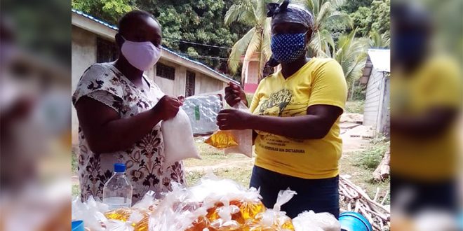 Entregan alimento escolar a niños hondureños de 9 pueblos indígenas