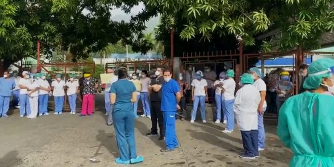 Doctores y enfermeras de Honduras exigen equipos de bioseguridad