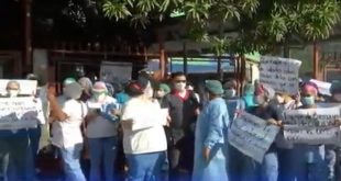 Enfermeras del hospital Mario Rivas protestan por falta de equipo de protección