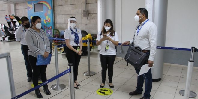 Directora de Migración: Estamos satisfechos con reapertura de aeropuertos