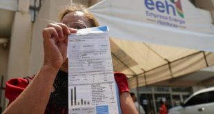 Congelan precios de tarifas de energía eléctrica en Honduras