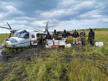 ATIC incinera 479 kilos de cocaína incautados en La Mosquitia