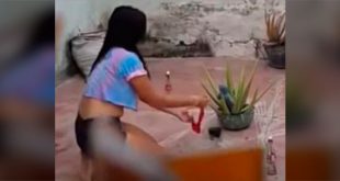 Video: Hombre capta a su vecina haciendo ’agua de calzón’