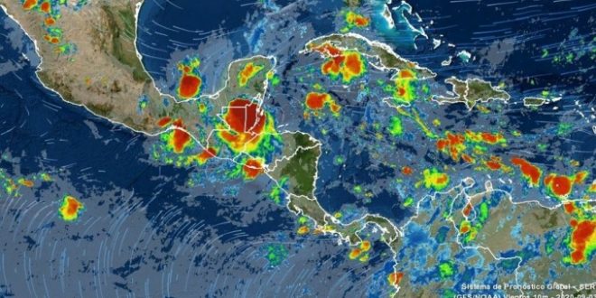 Huracán Nana se debilita a tormenta tropical en su paso por Honduras