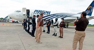 México deporta a 136 migrantes hondureños por la vía aérea