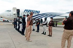 México deporta a 136 migrantes hondureños por la vía aérea