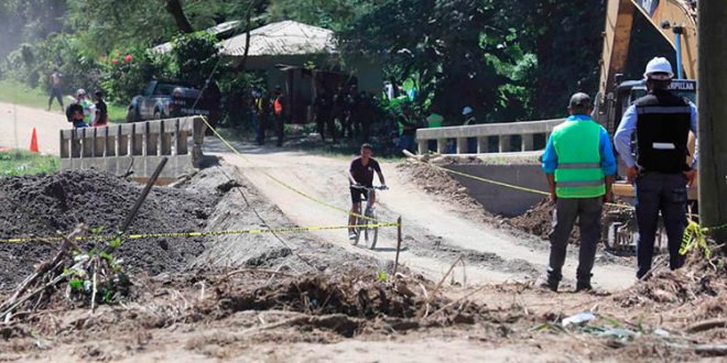 JOH supervisa reconstrucción de puente Danlí-Trojes