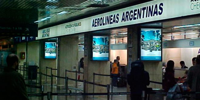 Argentina suspende el ingreso de vuelos procedentes de Reino Unido por nueva cepa de COVID-19