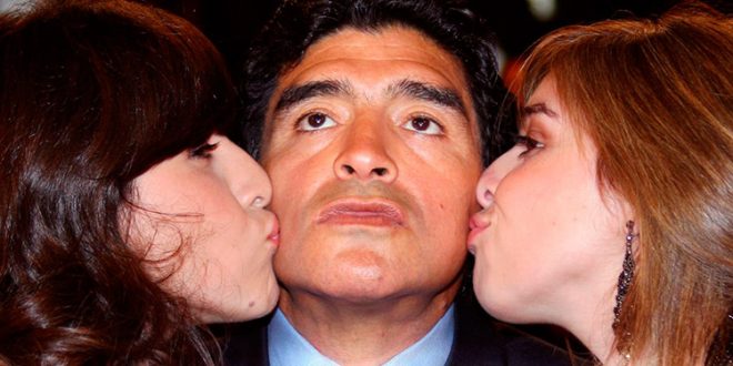 Se filtran mensajes del grupo de WhatsApp entre los hijos de Maradona y los doctores