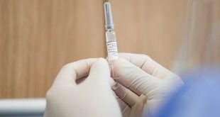 La FDA advierte sobre vacunas y tratamientos fraudulentos para la COVID-19