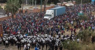 Caravana migrante de hondureños es disuelta con el uso de la fuerza en Guatemala