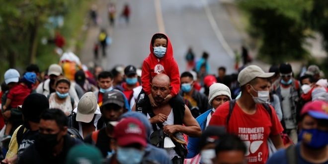 Al menos 21 contagios de Covid-19 dentro de caravana migrante hondureña