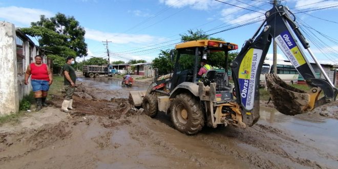 Municipalidad sampedrana colabora con trabajos de limpieza en la Rivera Hernández y Chamelecón