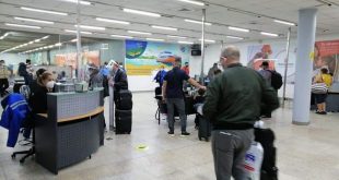 Migración aumenta cabinas de control en el Aeropuerto Ramón Villeda Morales