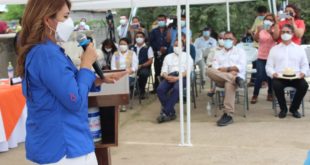 Salud entrega equipo de bioseguridad en Comayagua