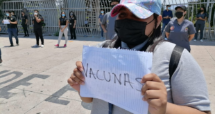 Estudiantes hondureños recuerdan su día y exigen agilizar vacunación contra la COVID-19