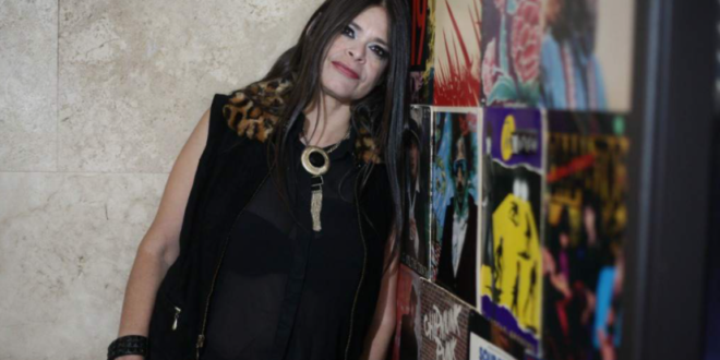 Myrna Barahona presenta su podcast “historia del rock hondureño”