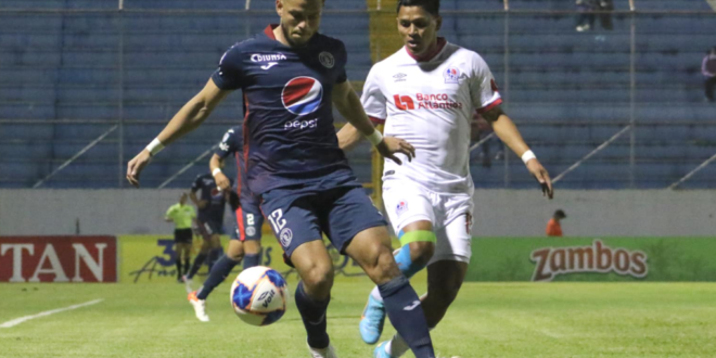 Olimpia empata 1-1 ante Motagua y se mantiene en el liderato de la Liga hondureña
