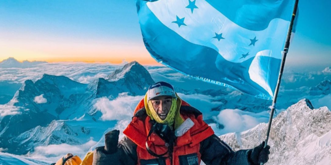 Ronald Quintero, primer hondureño en la cima del Monte Everest