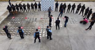 Policía Nacional decomisa 212 kilos de cocaína cocaína en Iriona, Colón