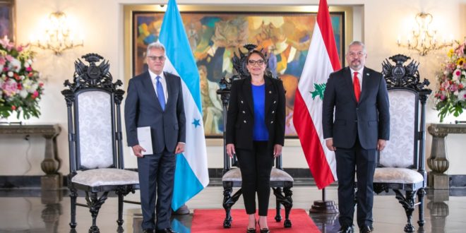 Embajadores de Líbano, Argentina, Brasil y España presentan credenciales en Honduras