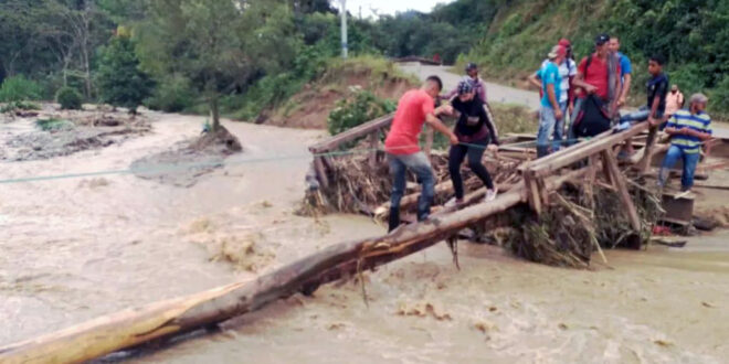 Alerta roja en dos departamentos de Honduras por lluvias
