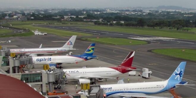 Honduras cierra el Aeropuerto Ramón Villeda Morales por tormenta Julia