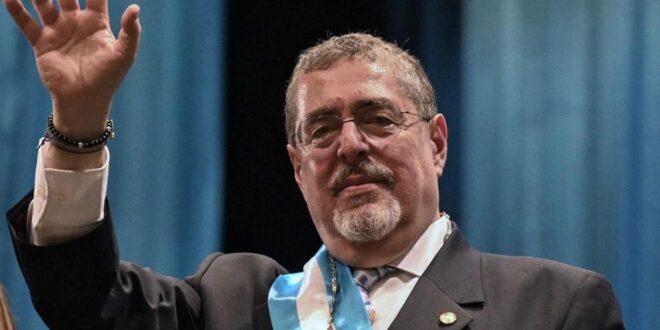 Bernardo Arévalo asume la presidencia de Guatemala hasta el año 2028