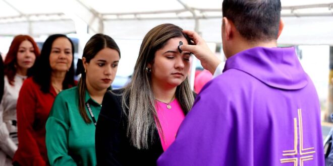 Católicos hondureños celebran este 14 de febrero el Miércoles de Ceniza