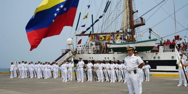 Llega a Honduras Buque Escuela Simón Bolívar de la Armada de Venezuela