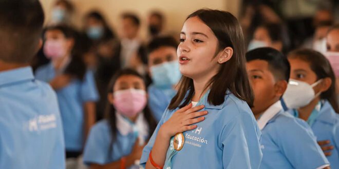 Honduras conmemora el Día del Estudiante con el desafío de actualizar su sistema educativo